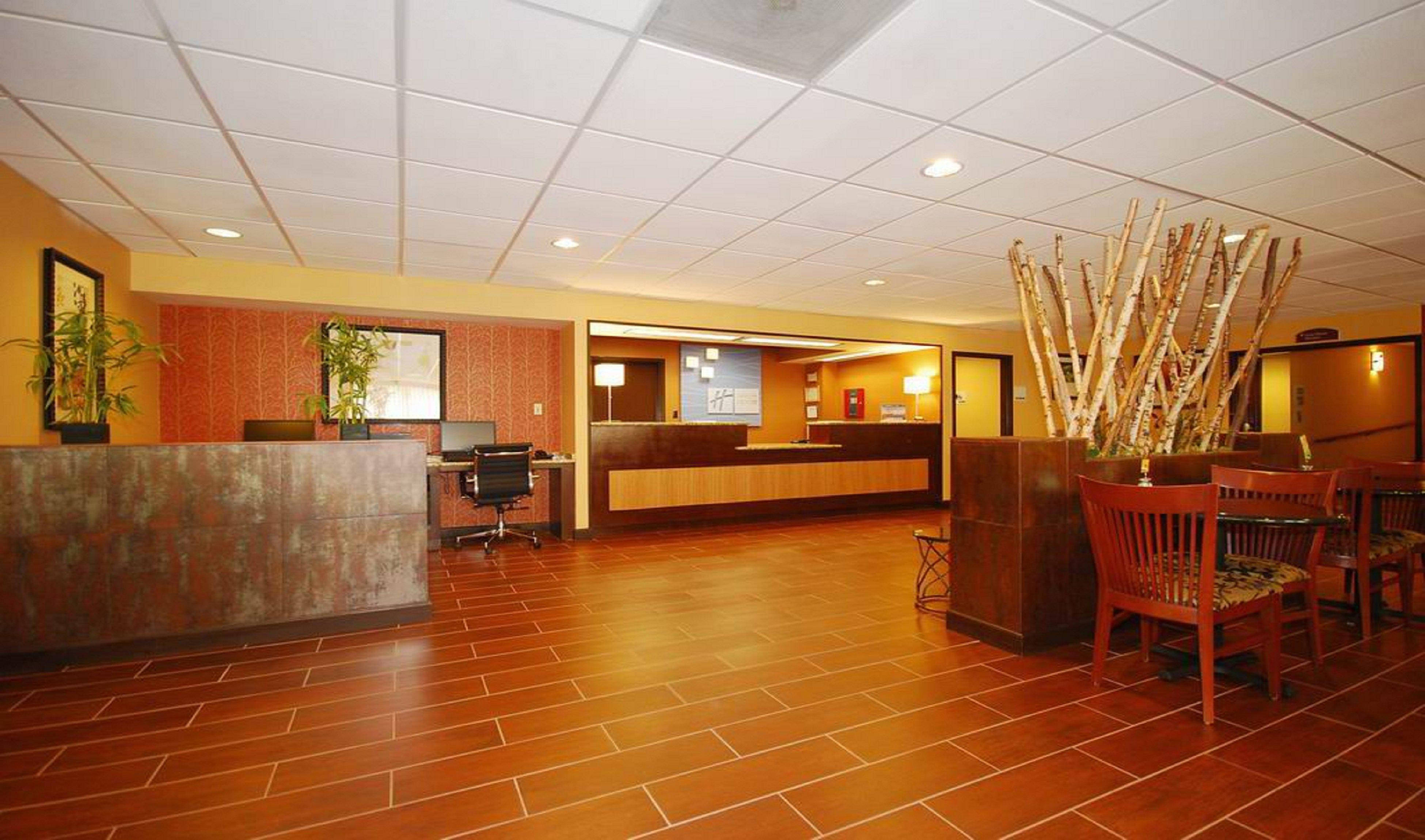Holiday Inn Express Forsyth By Ihg מראה חיצוני תמונה