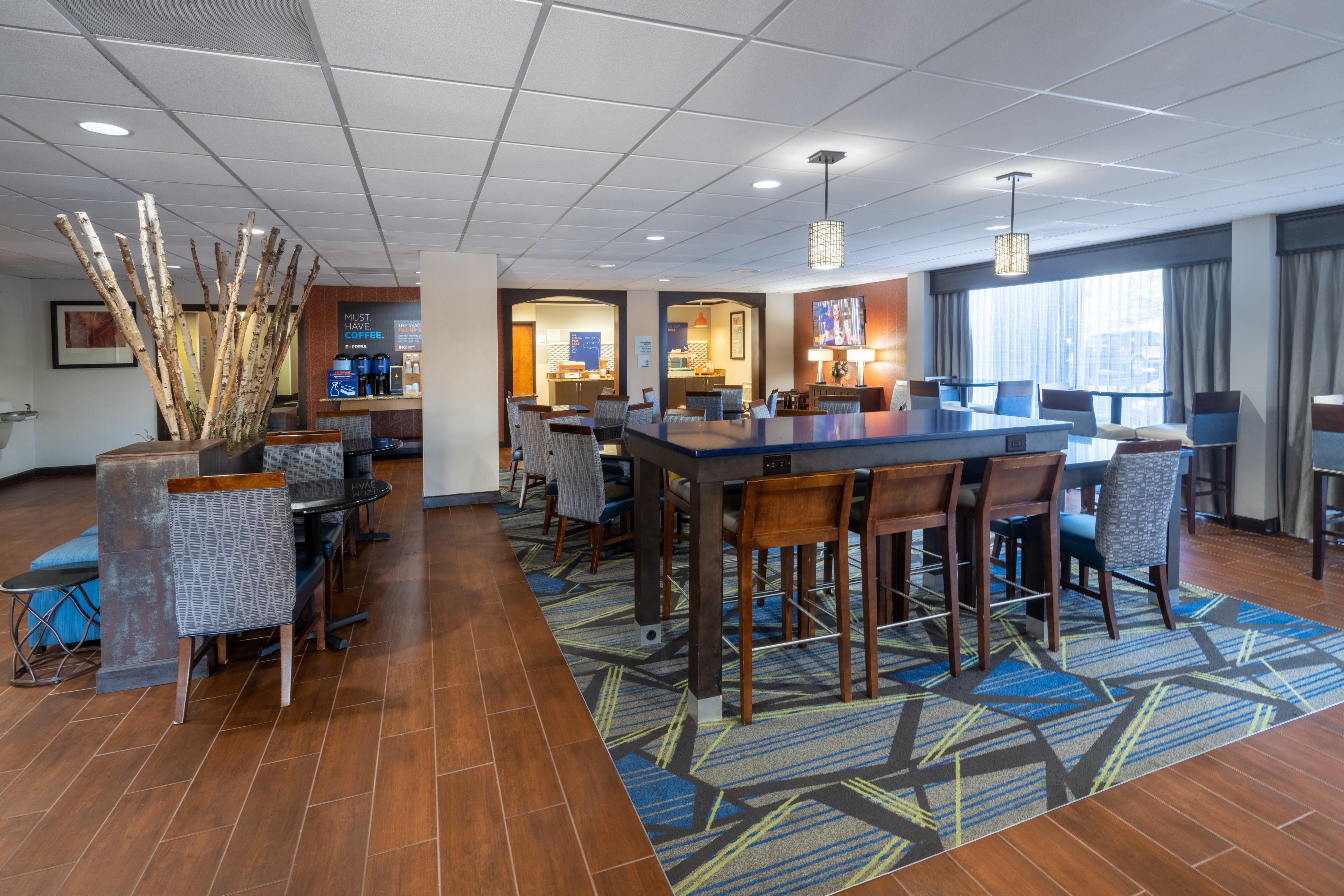 Holiday Inn Express Forsyth By Ihg מראה חיצוני תמונה