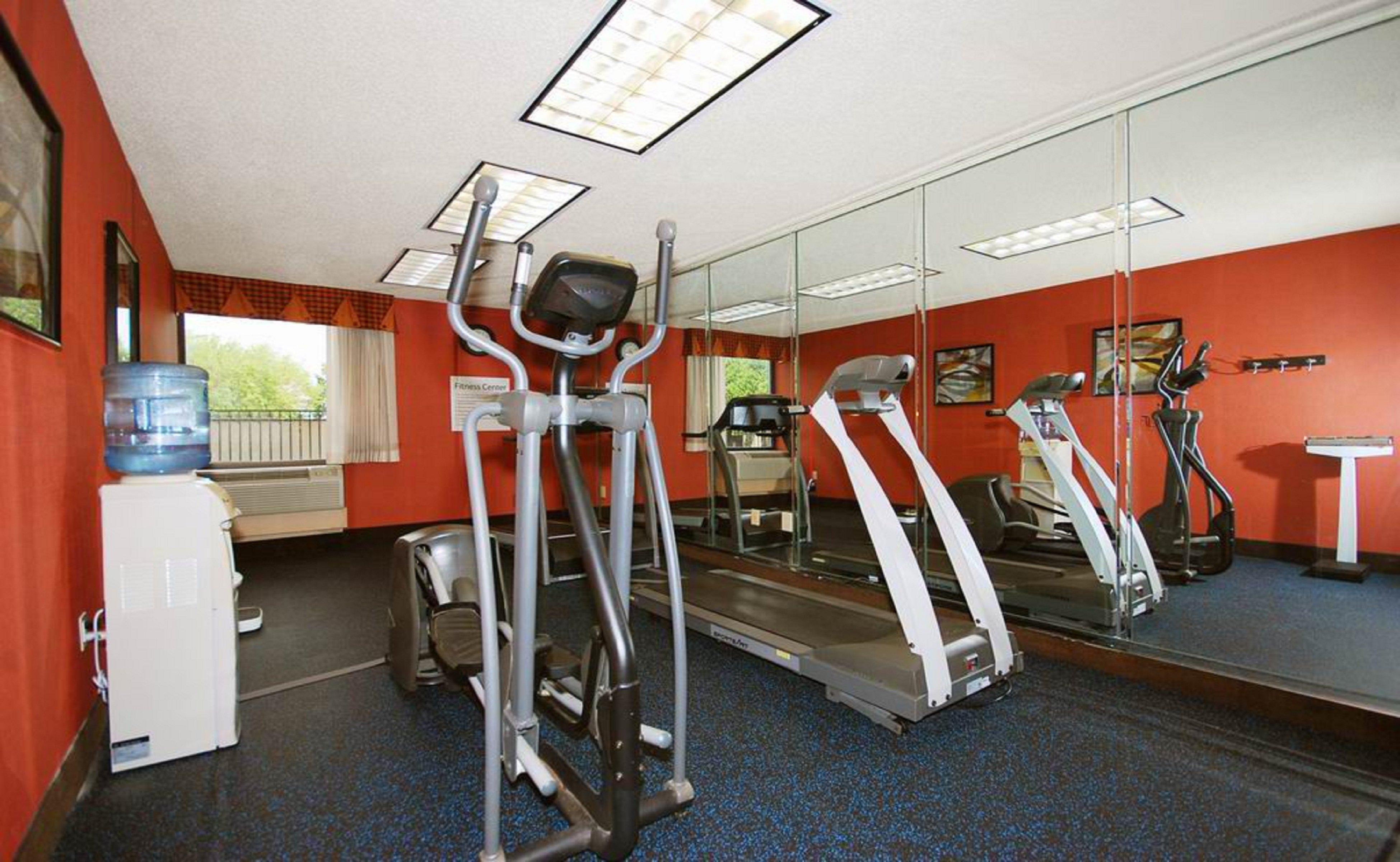 Holiday Inn Express Forsyth By Ihg מראה חיצוני תמונה