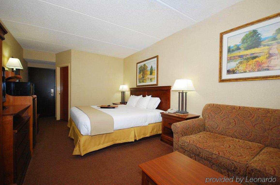 Holiday Inn Express Forsyth By Ihg חדר תמונה
