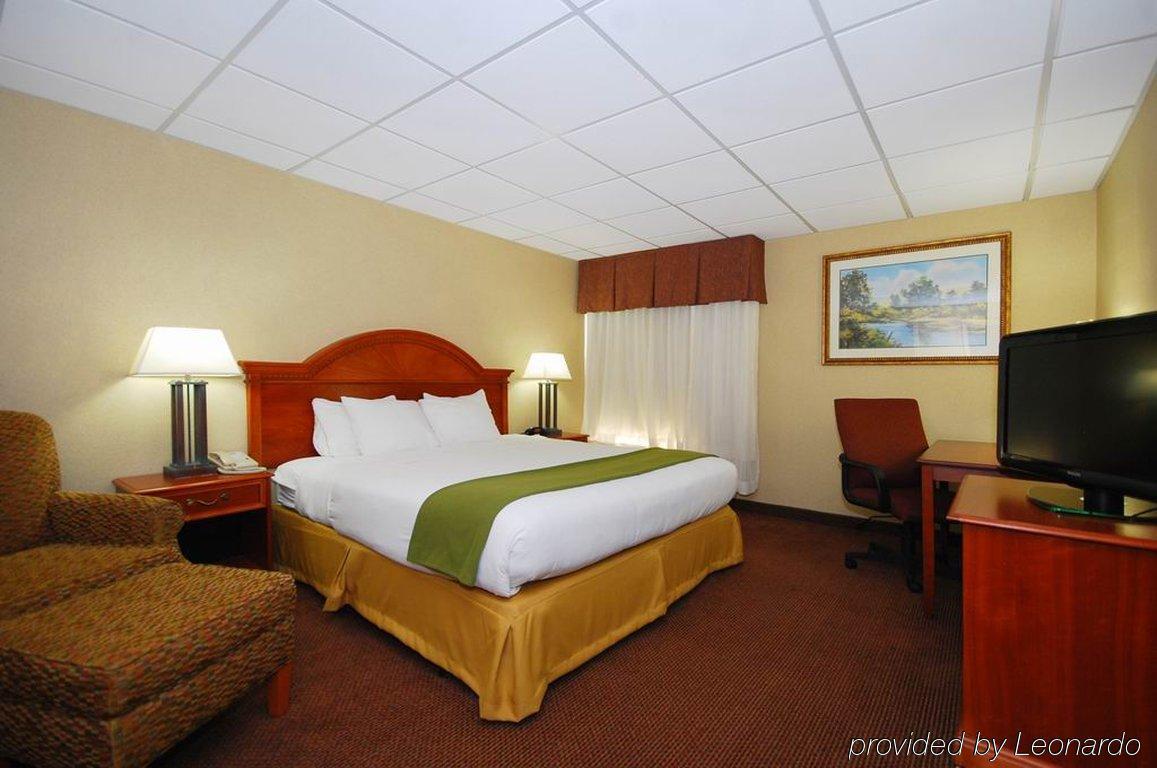 Holiday Inn Express Forsyth By Ihg חדר תמונה