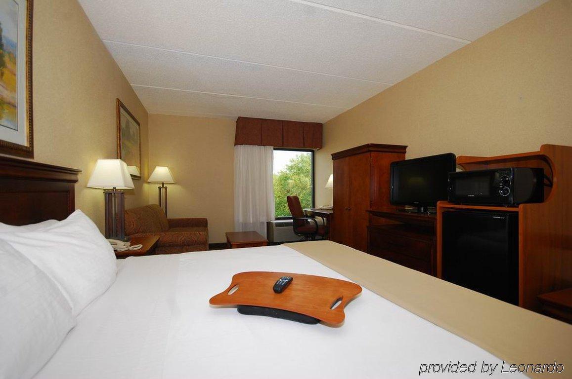 Holiday Inn Express Forsyth By Ihg חדר תמונה