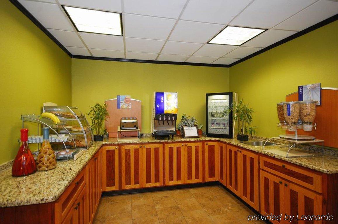 Holiday Inn Express Forsyth By Ihg מסעדה תמונה